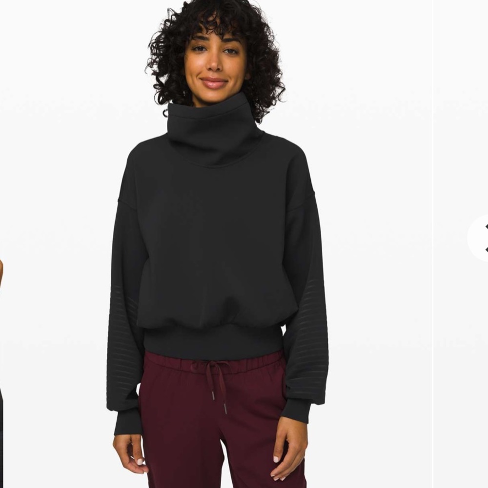 Lululemon Full Flourish black sweatshirt